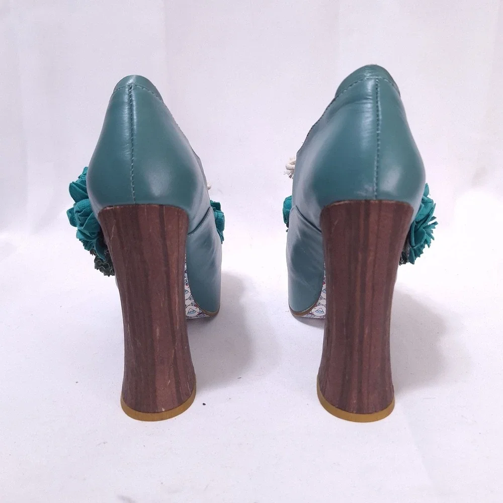 Irregular Choice Pertrisha Leather Floral‎ Ruffle Platform Heels Womens 6.5 Teal